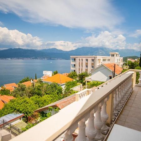 Ari Apartments Krasići Zewnętrze zdjęcie