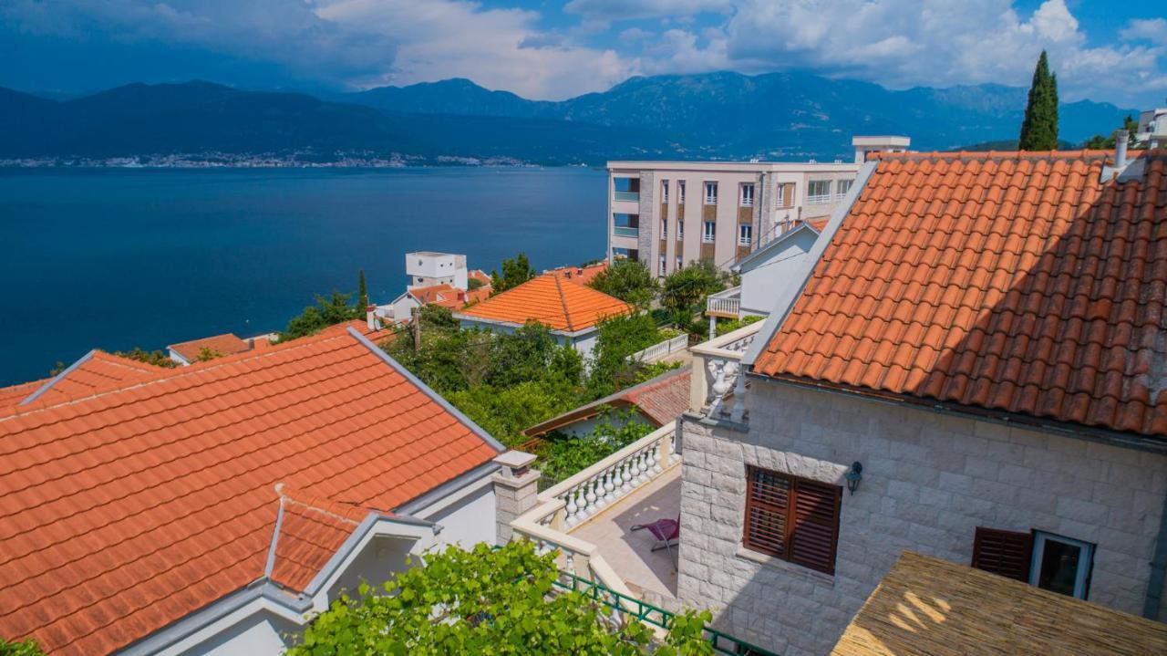 Ari Apartments Krasići Zewnętrze zdjęcie