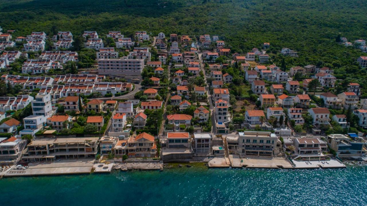 Ari Apartments Krasići Zewnętrze zdjęcie