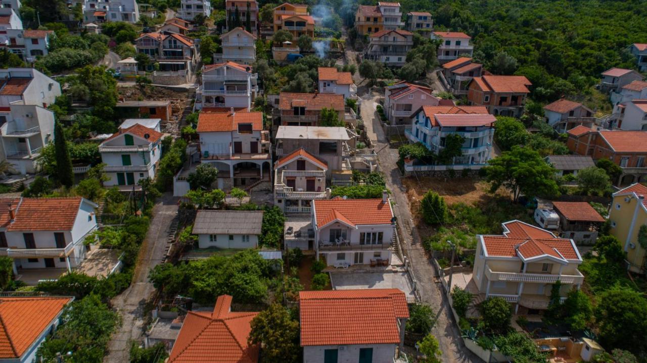 Ari Apartments Krasići Zewnętrze zdjęcie